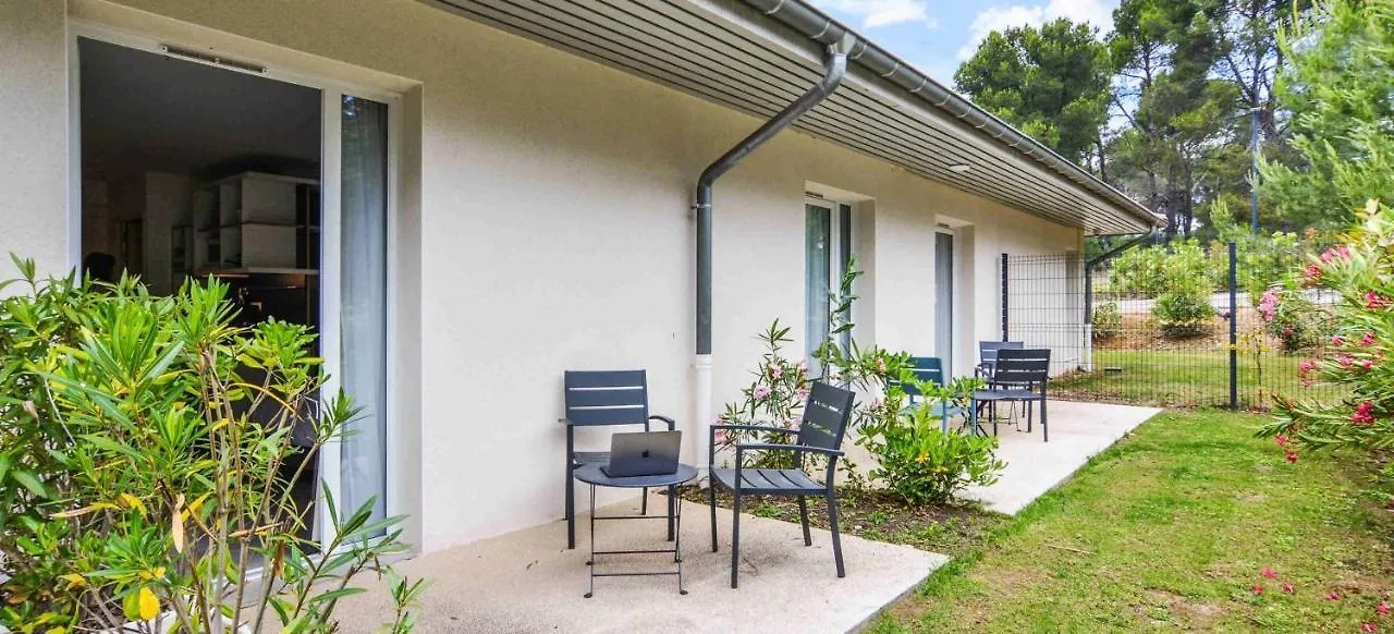 Kyriad Residence Cabries - Plan De Campagne