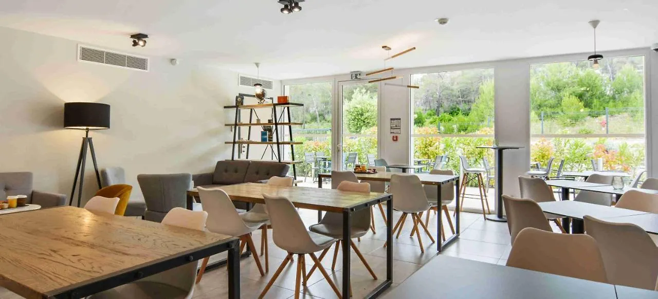 Kyriad Residence Cabries - Plan De Campagne