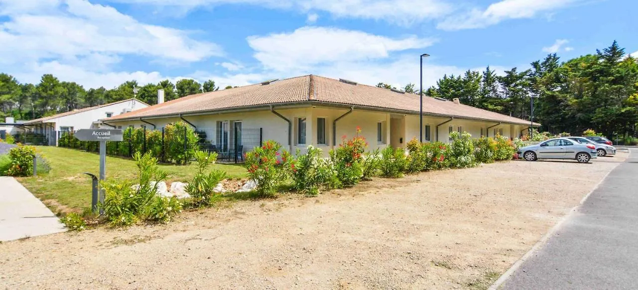Kyriad Residence Cabries - Plan De Campagne 3*,  France