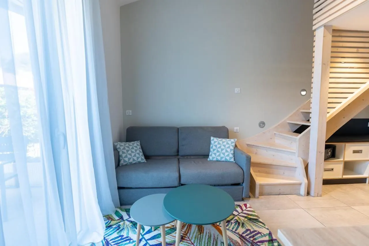Kyriad Residence Cabries - Plan De Campagne 3*,