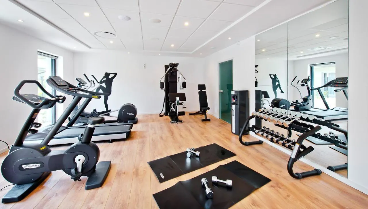 Aparthotel Kyriad Residence Cabries - Plan De Campagne